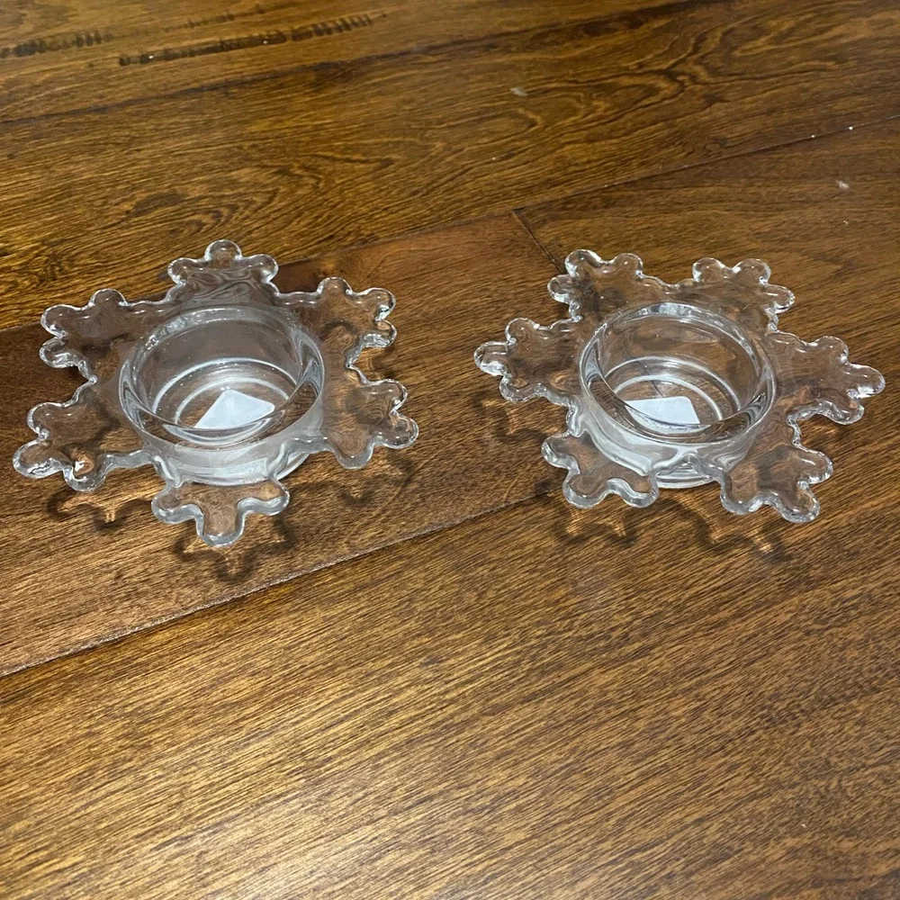 Crate & Barrel Clear Glass Snowflake Candle Holders Tea Lights (set of 2) Winter